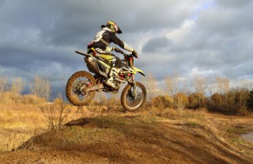 dirt-bike-209489_1280
