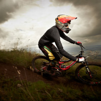 Mountainbike Downhill fahren