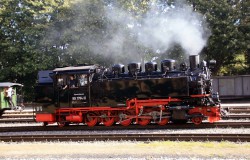 steam-locomotive-455385_1280