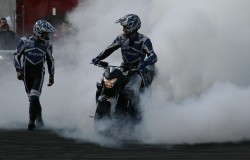 stunt-show-668394_1280